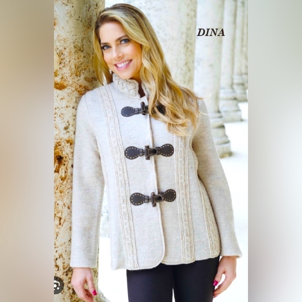 VENARIO 100% Wool Jacket Blazer Sweater Sz M Beige Equestrian Toggle Buttons New